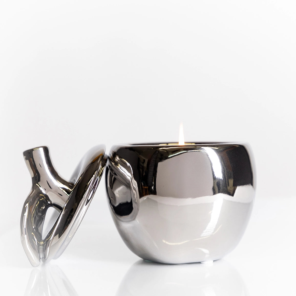 Silver Apple Candle - Honeysuckle & Jasmine