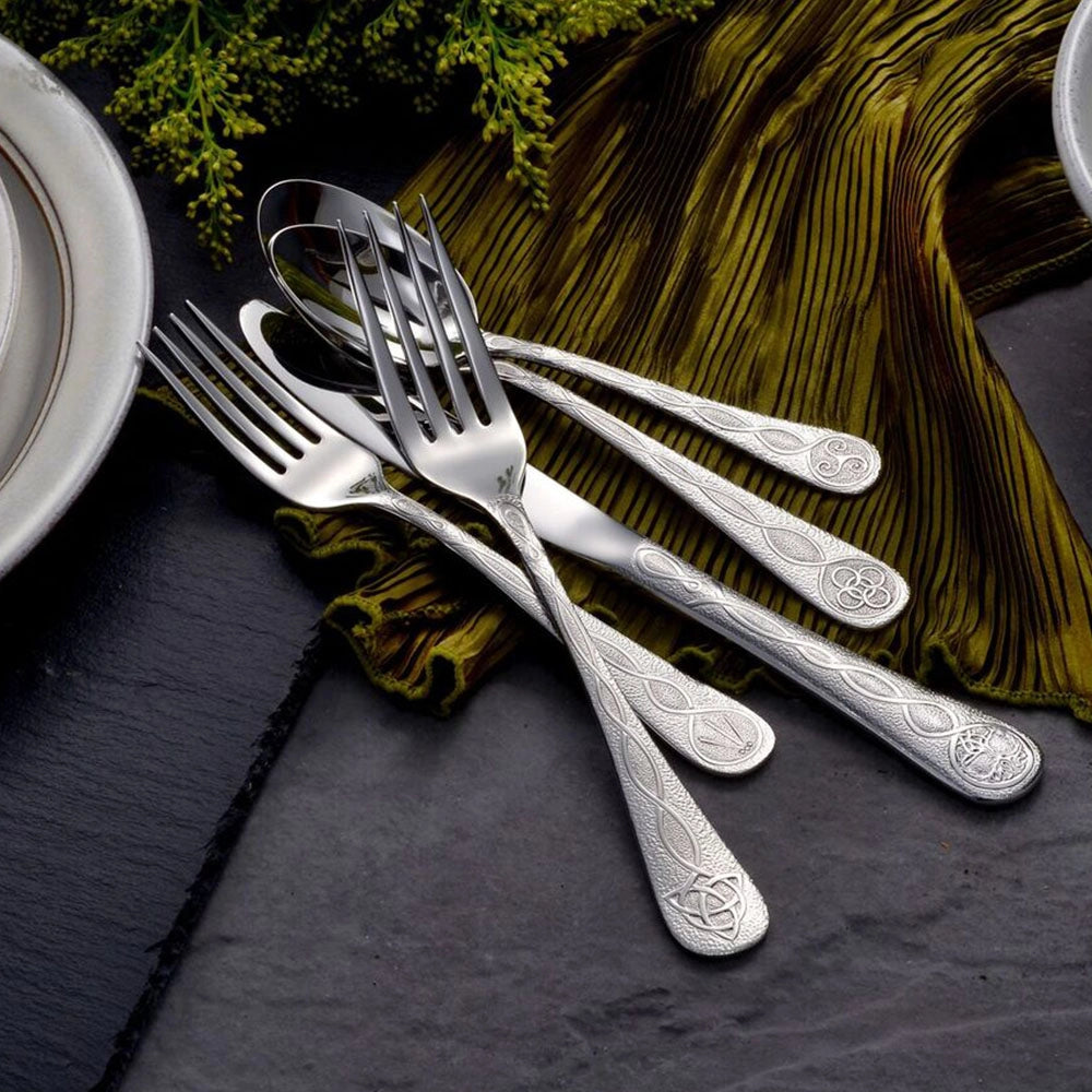 Celtic Flatware 40pc Place Setting