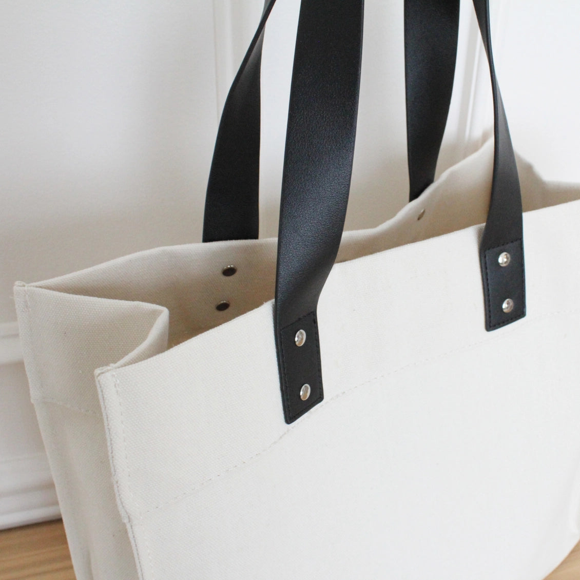 Foliage Location Custom Market Tote - NY Gift Boutique