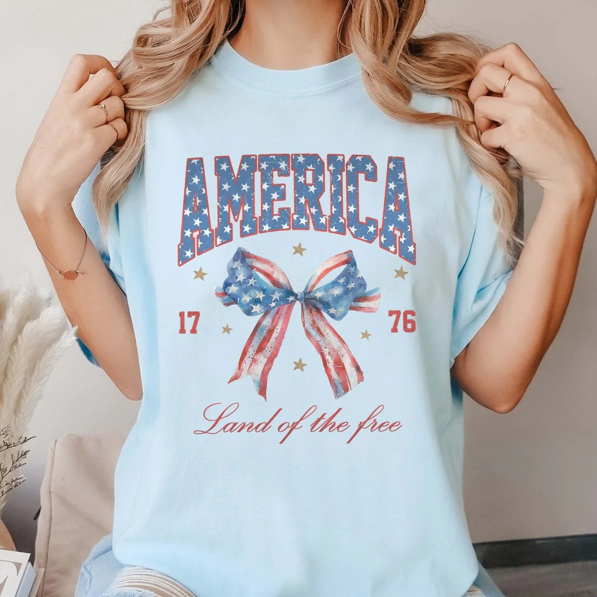 America Land of the Free Graphic T-Shirt