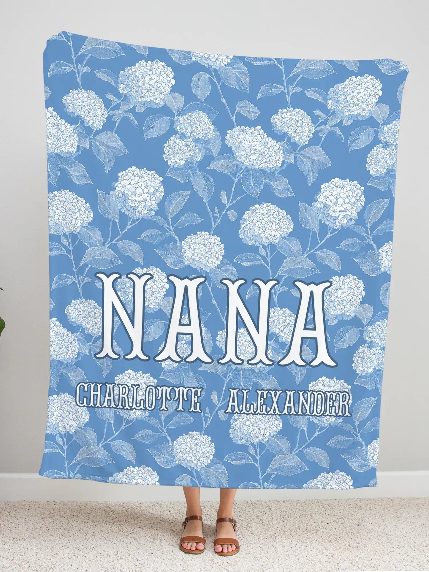Classic Hydrangea Family Blanket