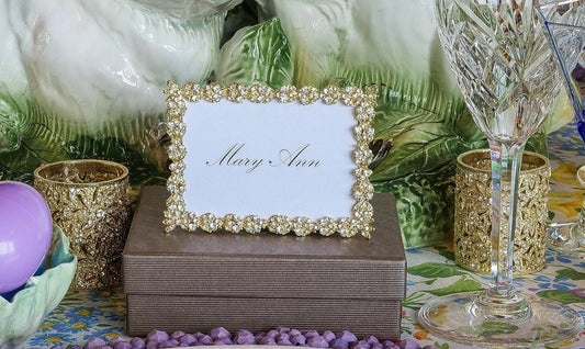 Victoria 2.5" X 3.5" Frame by Olivia Riegel