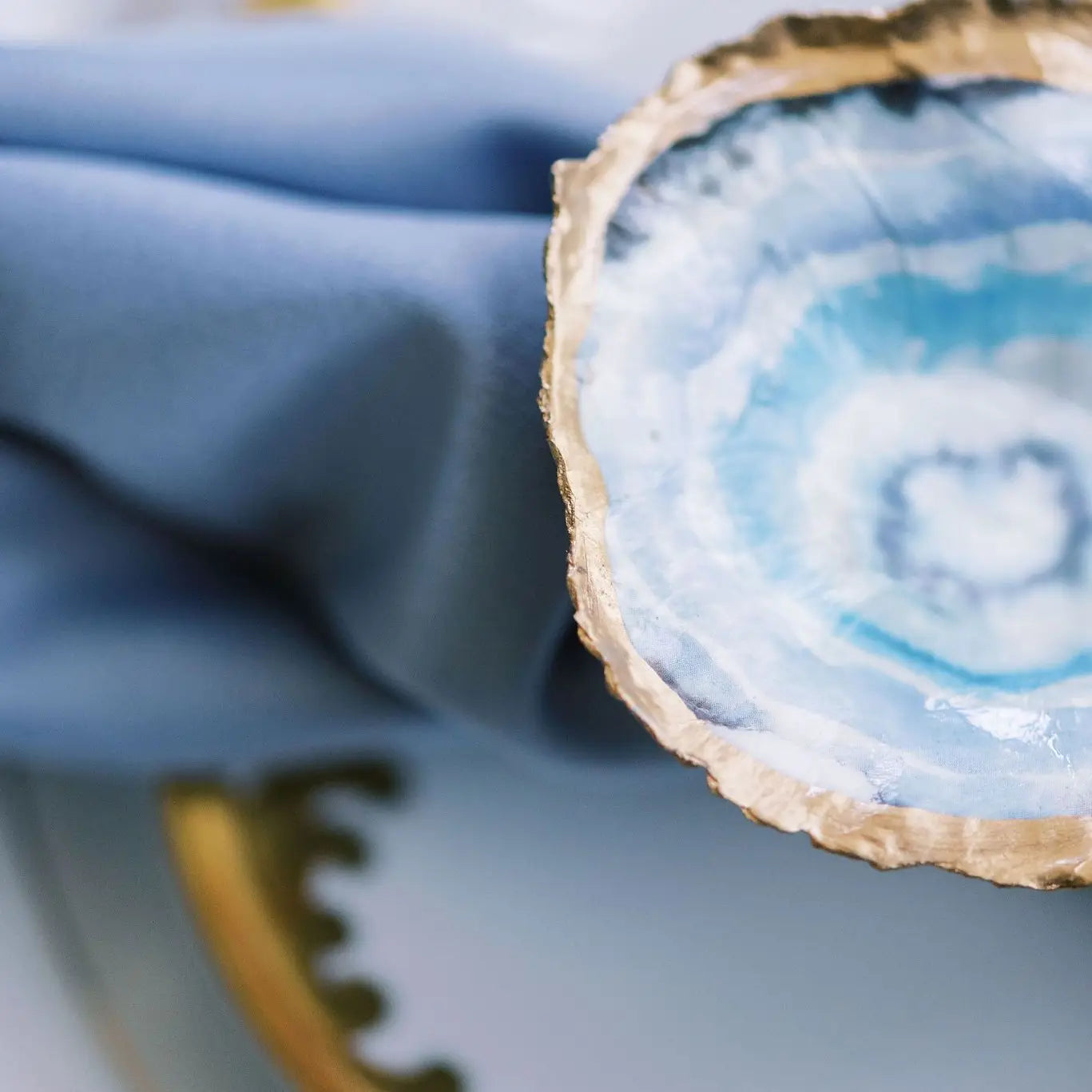 The Agate Oyster Shell Plate