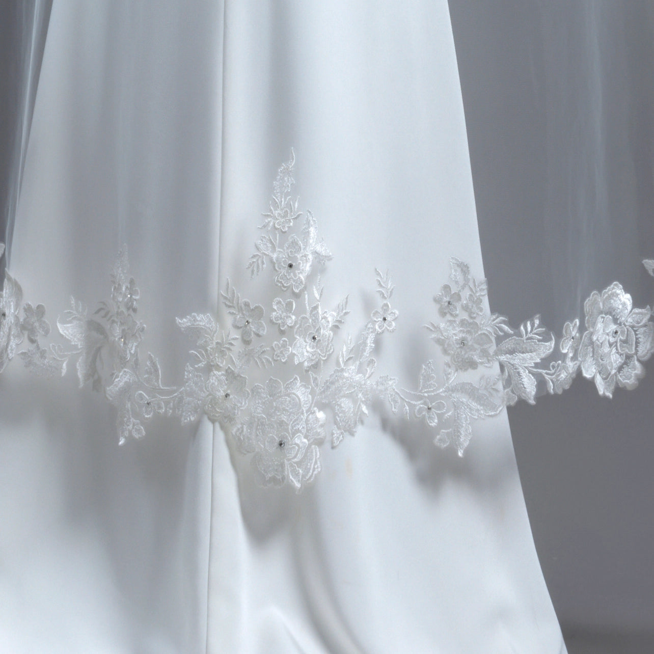 Floral Embroidered Lace Mantilla Veil 60" X 72" - Ivory