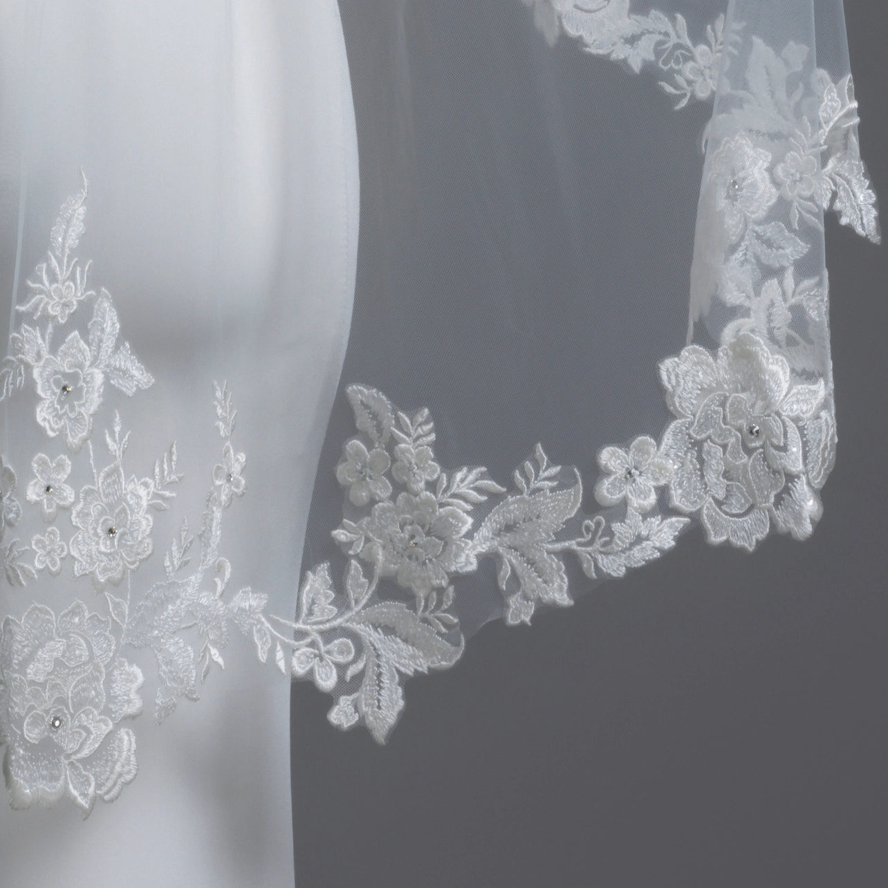 Floral Vine Embroidered Lace Bridal Veil 42" X 72"- Ivory