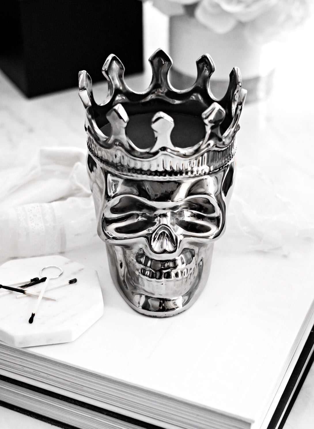 Silver Maximilien Skull Candle - Monte Cristo