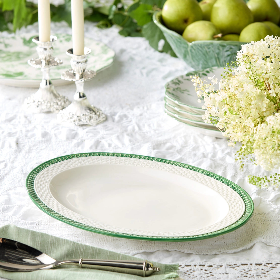 Le Jardin Embossed Rattan Oval Platter 16in X 12in