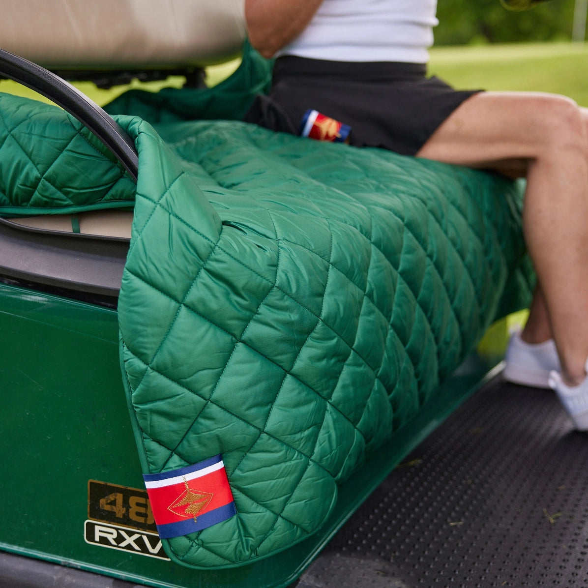 Green Waterproof Quilted Puffer Blanket