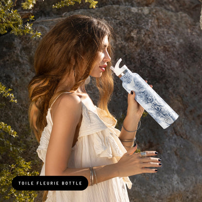 Toile Fleurie | Blue Toile 25 oz Insulated Water Bottle