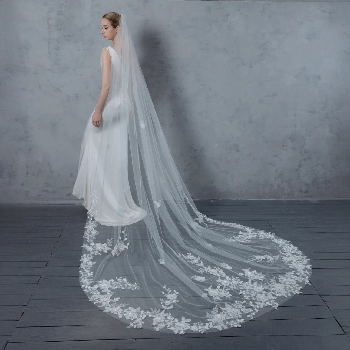 Organza Flowers Embroidered Lace Bridal Veil 120" - Ivory - NY Gift Boutique