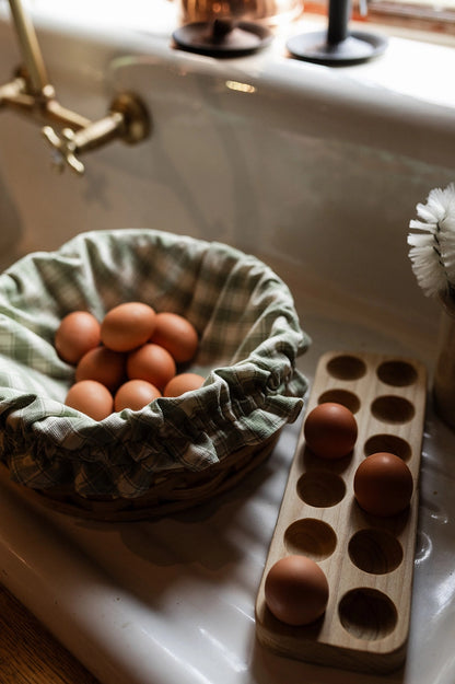 The Wooden Egg Holder