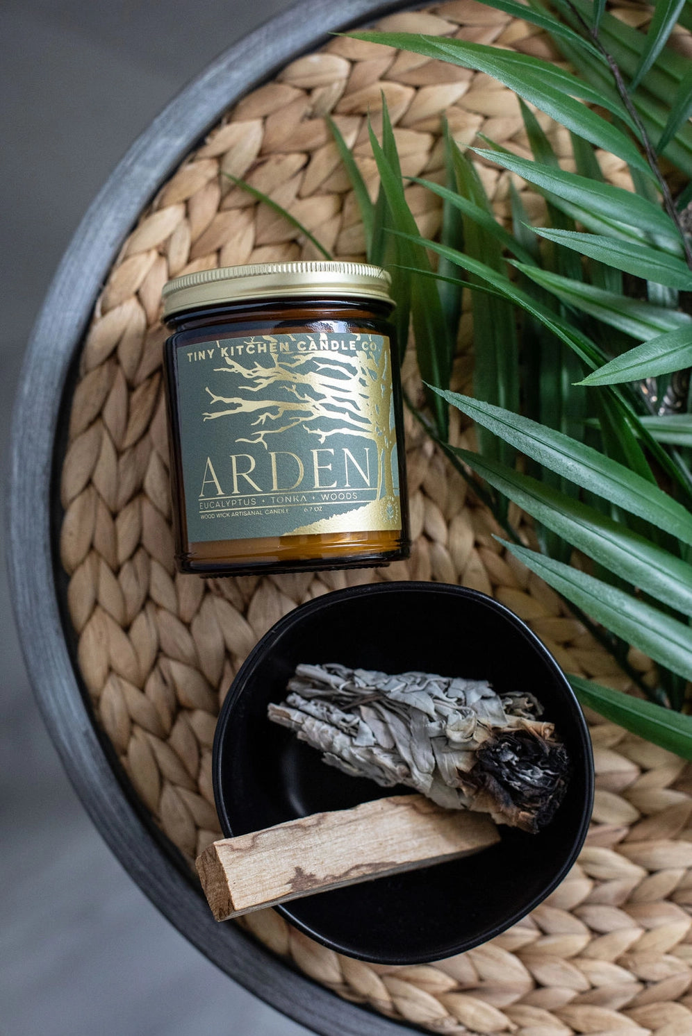 Arden Wood Wick Candle- 8 oz.