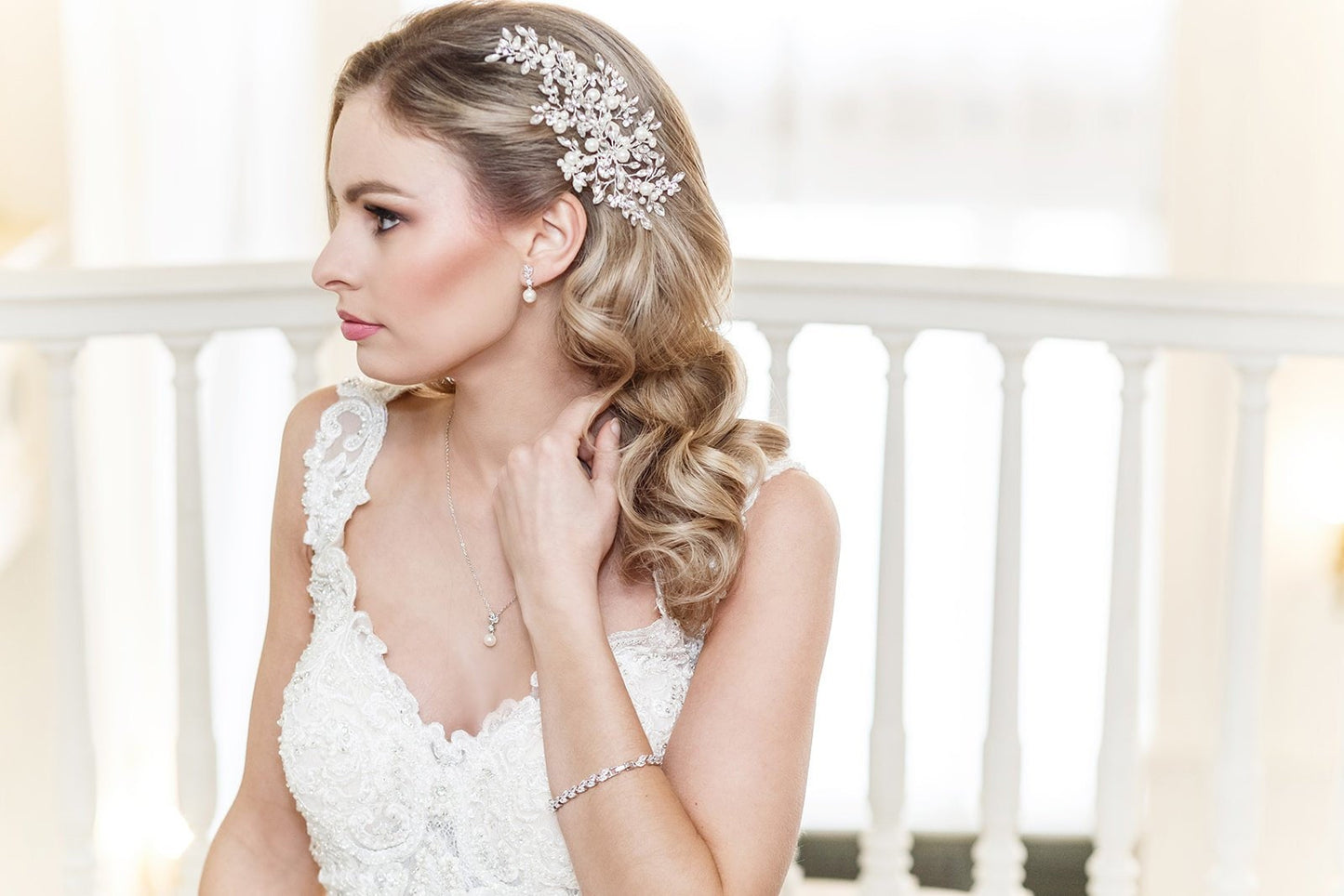 Aurora Pearl Hair Clip