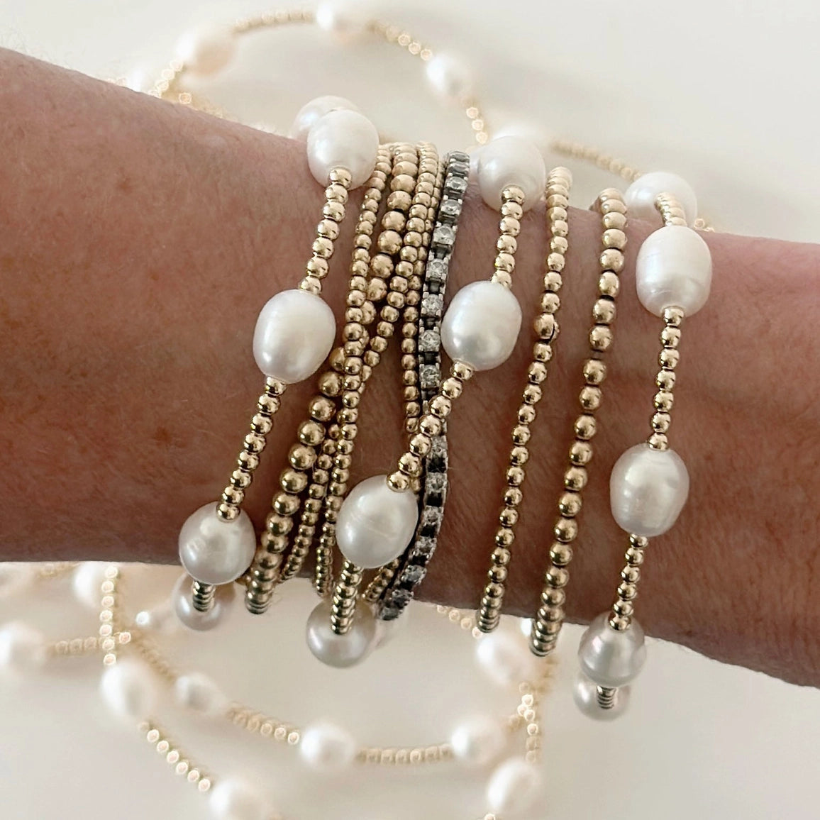 Poppy Pearl Gold Bead Bracelet