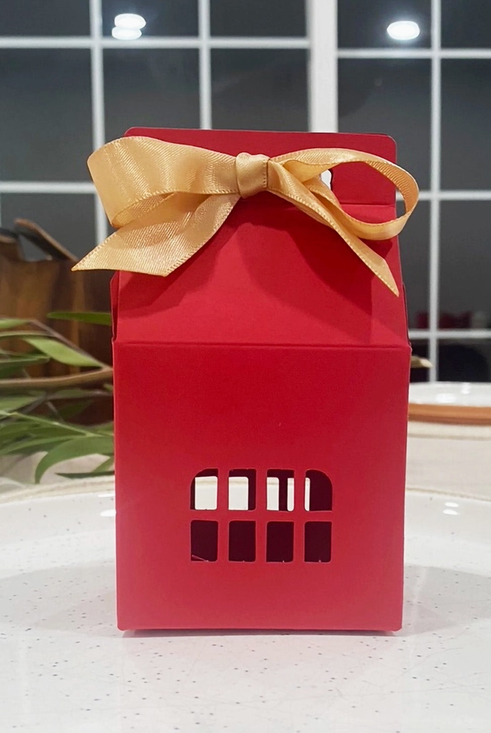 Red Christmas House Gift Boxes with Gold Ribbons – Set of 24