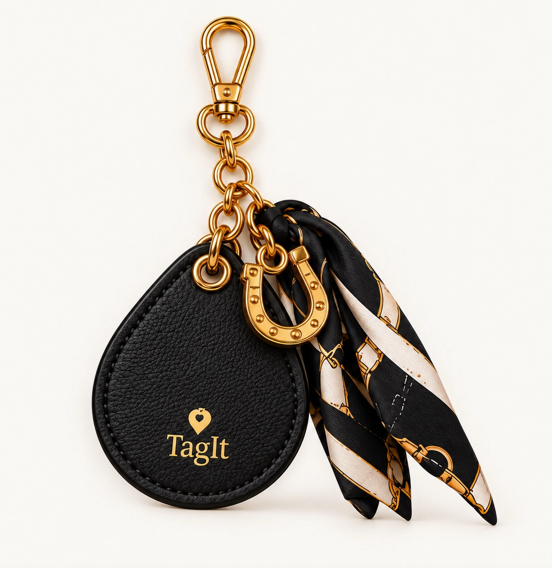Original Essentials Gift Set – Black Wallet & Keychain