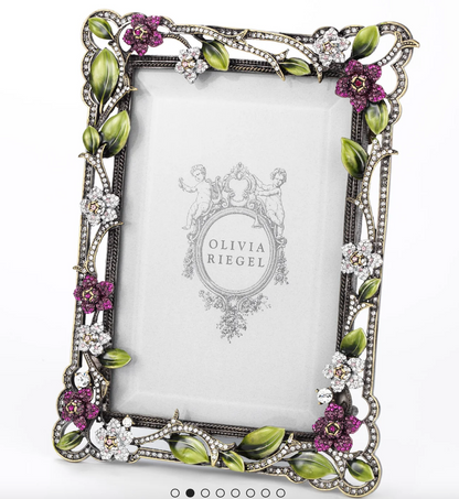 Sophie Frame by Olivia Riegel