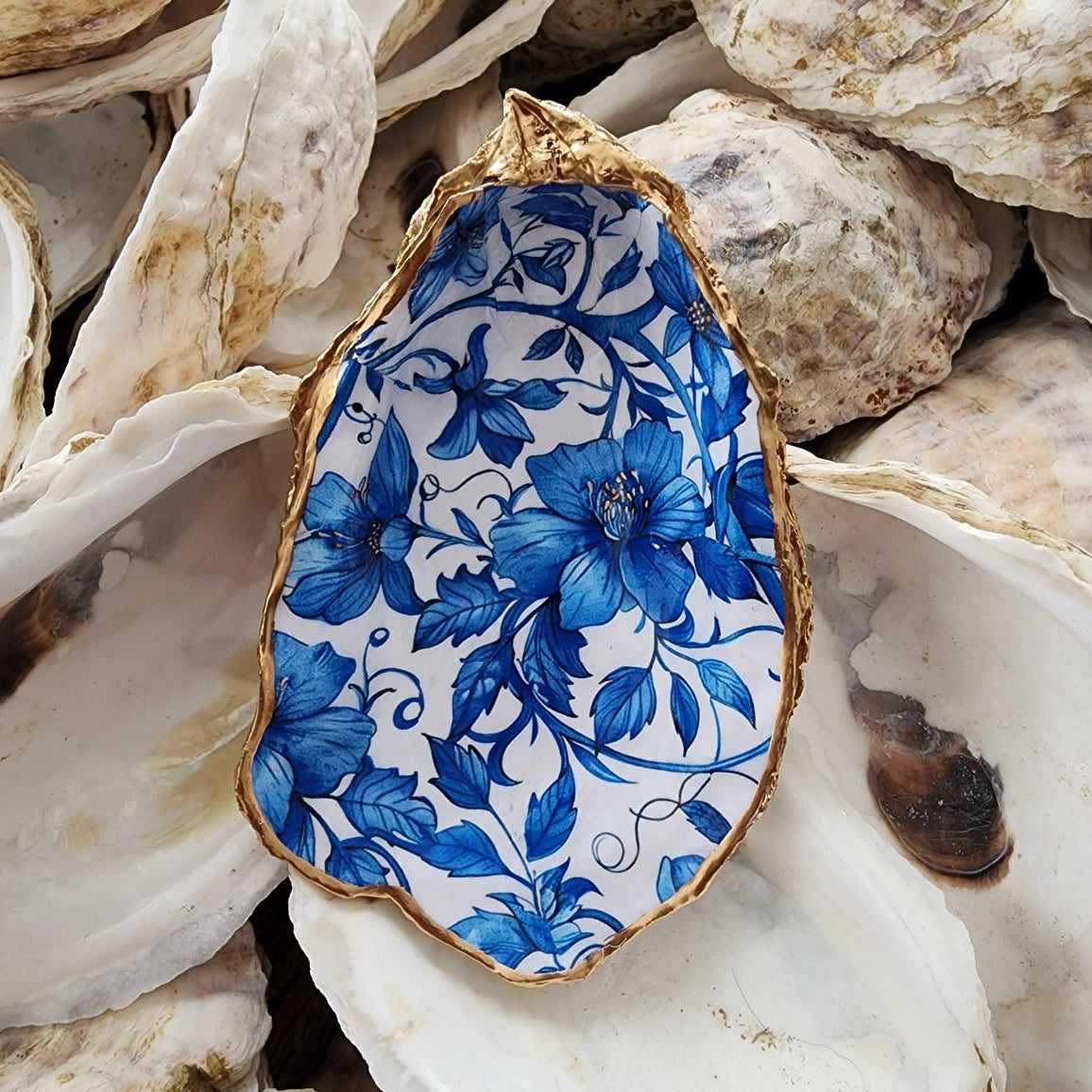 William Morris Blue Floral Blooms Oyster Shell Dish & Ornament