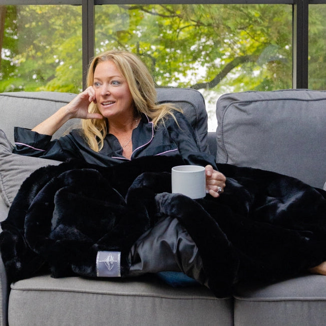 Black Luxe Faux Fur Blanket