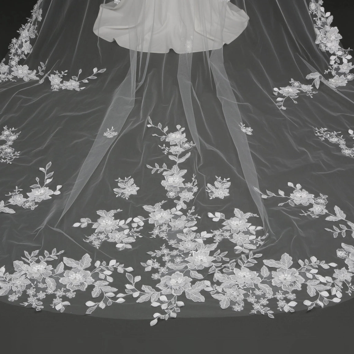 Organza Flowers Embroidered Lace Bridal Veil 120" - Ivory - NY Gift Boutique