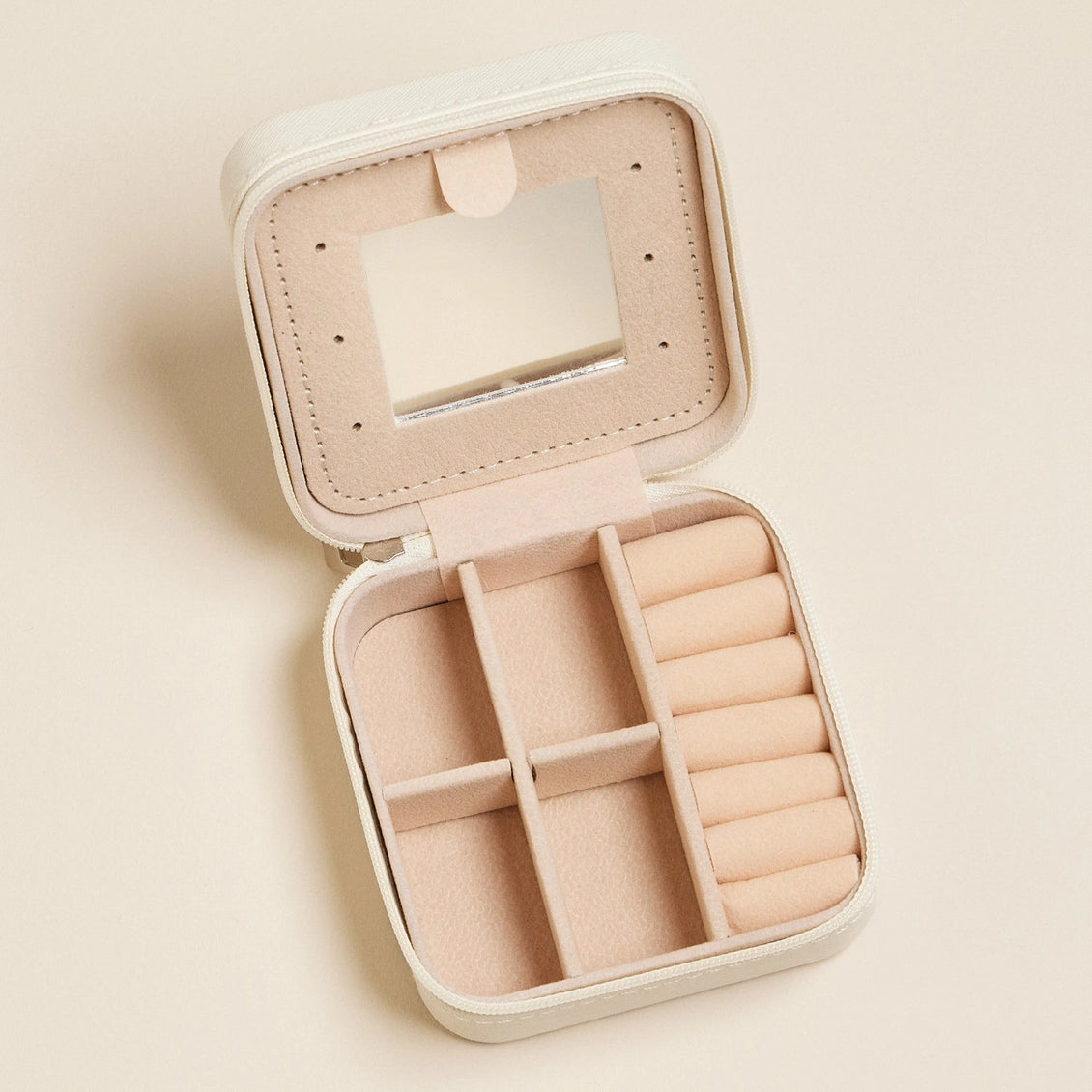 La Dolce Vita Travel Jewelry Box – Dusty Pink Preorder Ships March '26