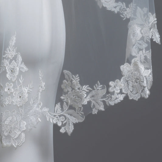 Floral Vine Embroidered Lace Bridal Veil 42" X  72"- Ivory