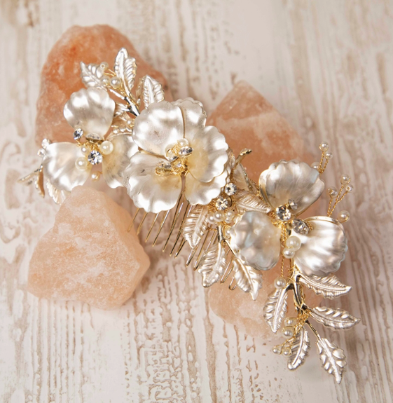 Matte Gold Floral, Ivory Pearls & Crystal Comb